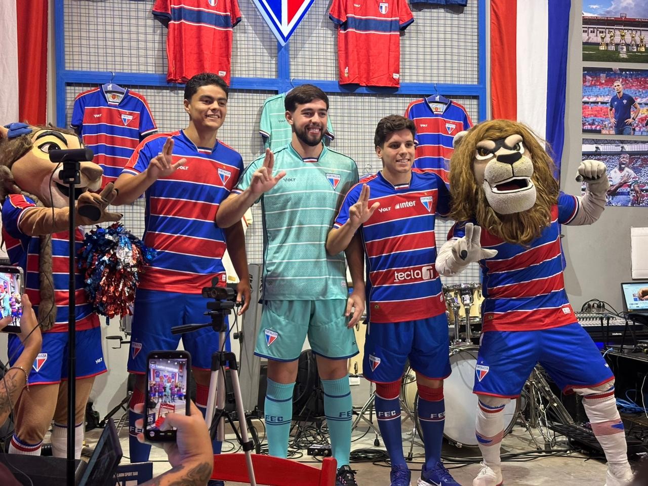 Fortaleza lança uniforme principal para a temporada 2026; veja imagens