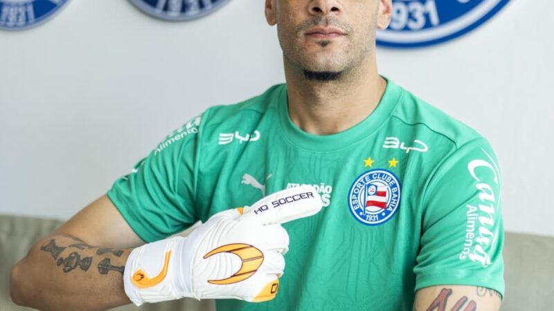 Bahia anuncia a contratação do goleiro Léo Vieira, ex-Chapecoense