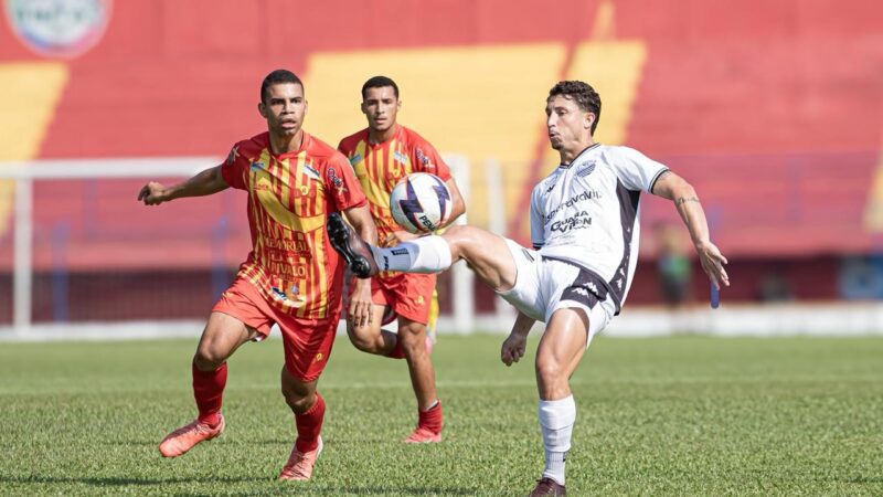Zagueiro equatoriano marca o “gol que Pelé não fez” e livra queda de time tradicional na 4ª divisão de SP