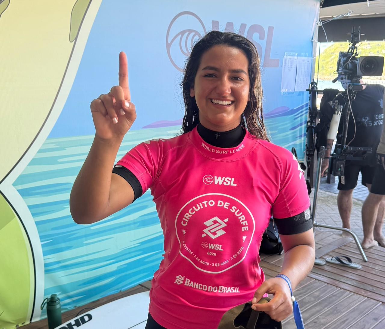 Sophia Medina é campeã do QS 6000 da WSL em Imbituba