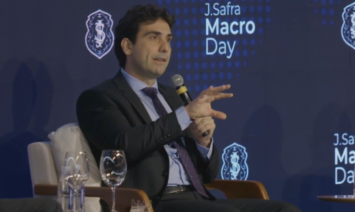 Guerra no Oriente Médio: alta do petróleo deve elevar inflação e frear economia, diz presidente do BC