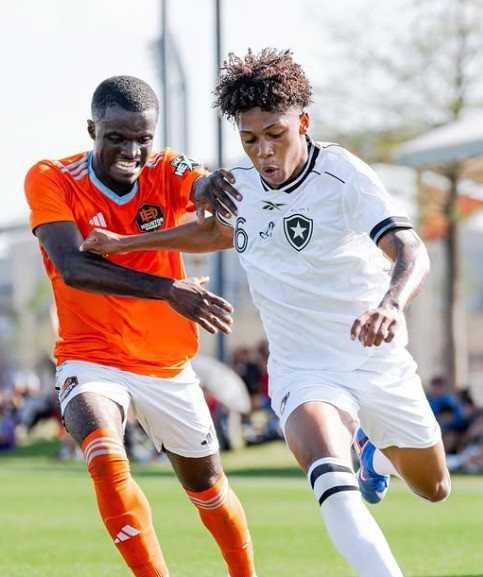 Botafogo denuncia caso de racismo em torneio sub-19 nos EUA