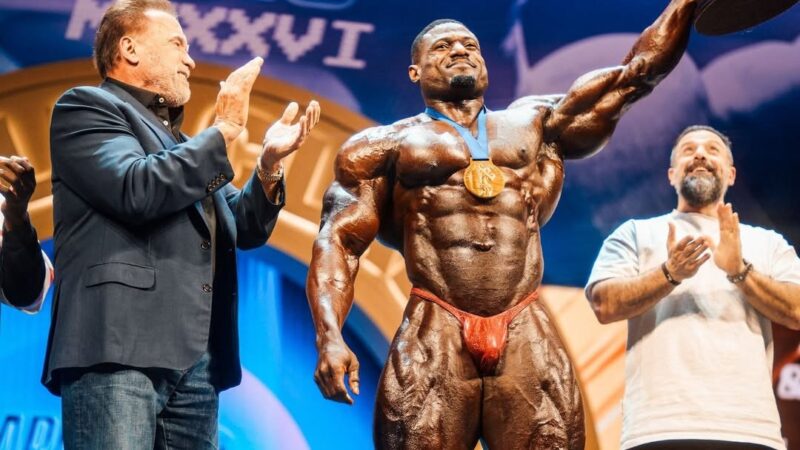 Nigeriano reina na Open no Arnold UK e fatura US$ 1 milhão em março