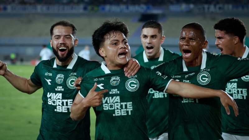 Esli Garcia, do Goiás, sobre golaço contra o Cruzeiro: “Vai ficar marcado na minha história”