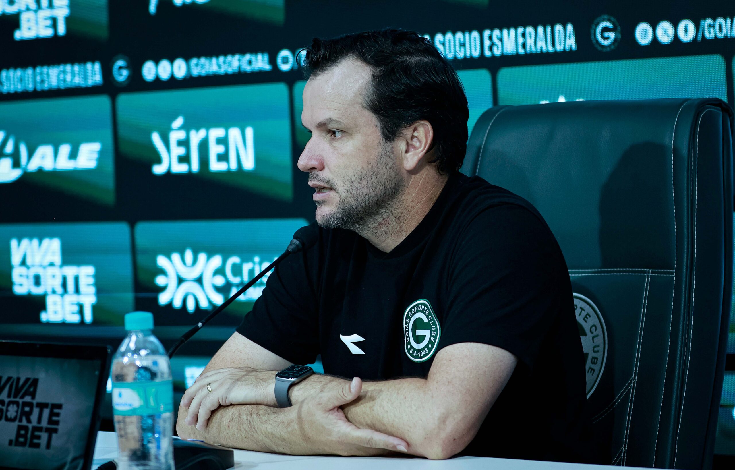 Após primeira derrota, Daniel Paulista diz que Goiás não jogou bem mesmo antes das expulsões