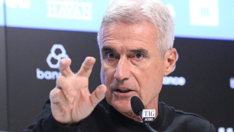 Luís Castro critica primeiro tempo do Grêmio contra o Remo e admite preocupação com atuação ruim