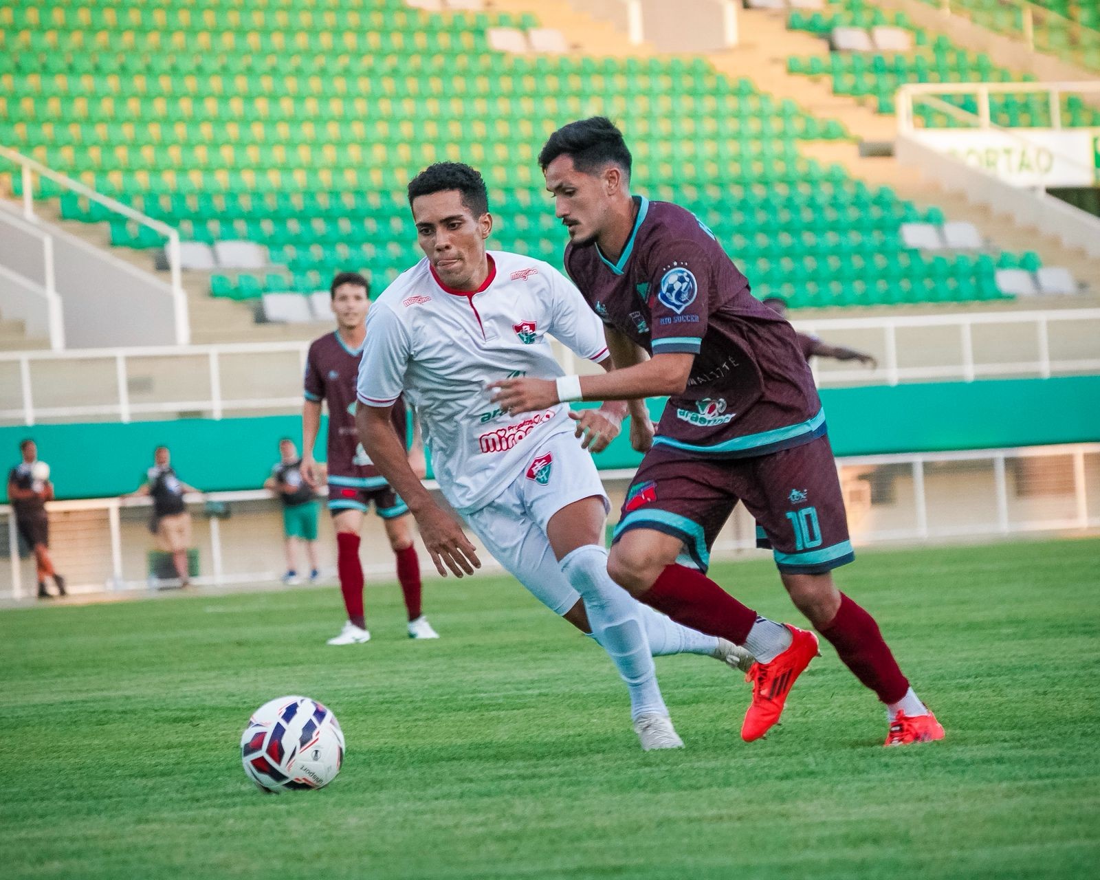 Felipinho cai no BID e vira opção no Independência contra Trem-AP; volante é desfalque