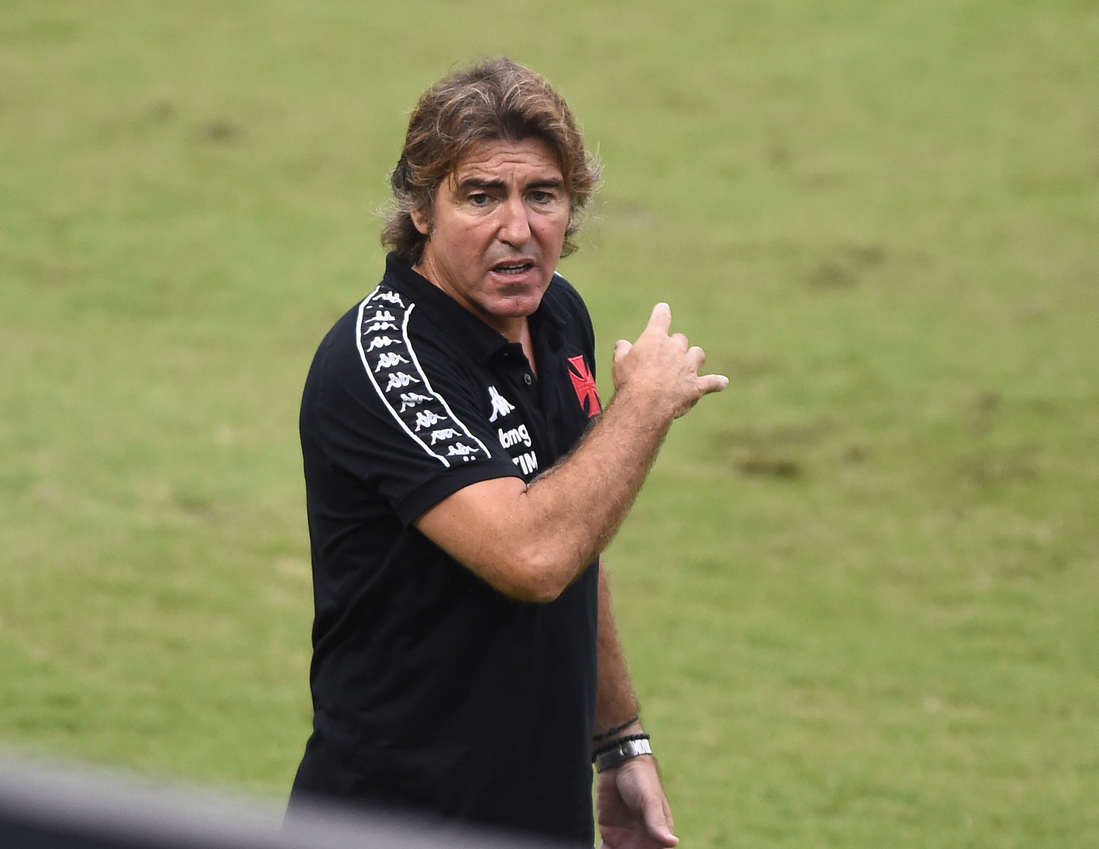 Ex-técnico do Vasco, Sá Pinto vai treinar time de David Luiz no Chipre