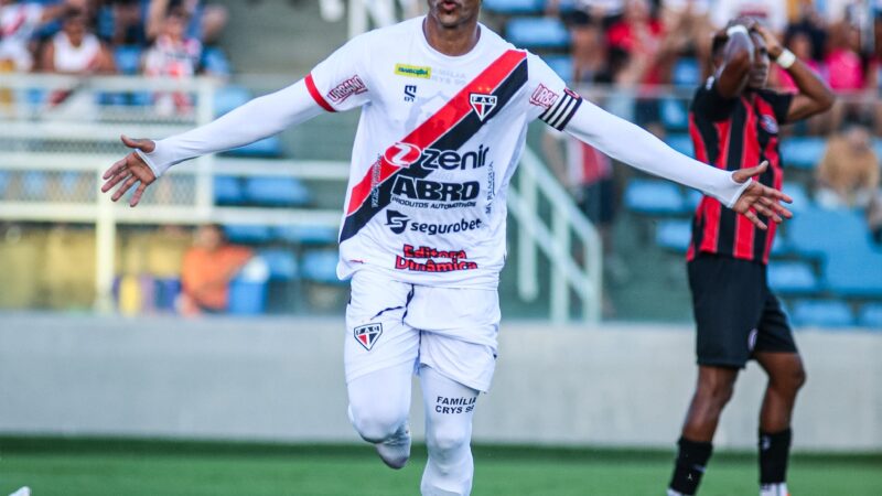 Interminável! Aos 44 anos, atacante Ciel é anunciado pelo Ferroviário