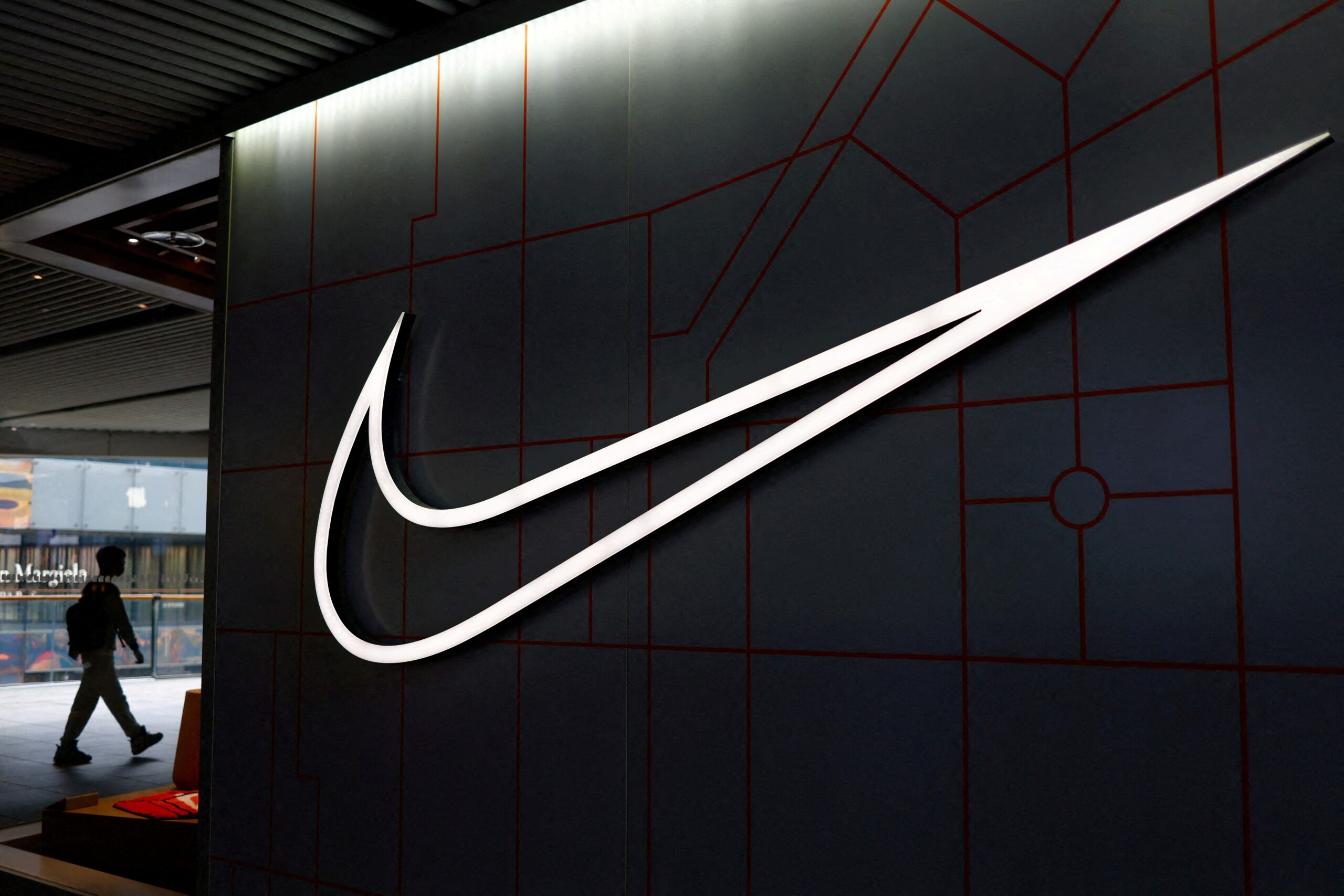 Nike anuncia demissão de 1.400 funcionários; área de tecnologia será a mais afetada