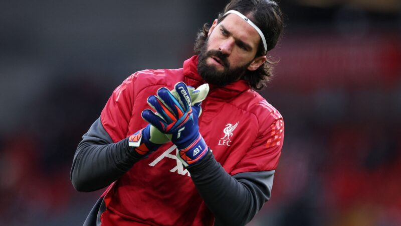 Site coloca Alisson entre os 3 melhores goleiros do mundo; veja top-15