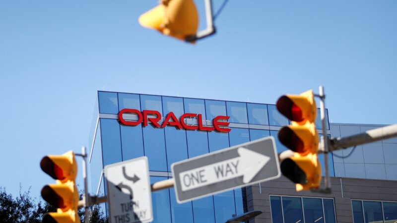 Irã afirma ter atacado data center da Oracle em Dubai