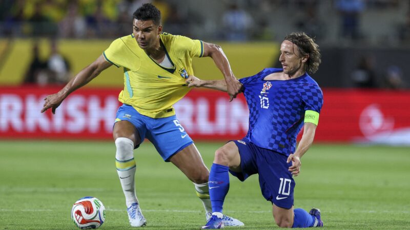 Capitão da Seleção, Casemiro freia cobranças após amistosos: “Tem que blindar esse excesso”