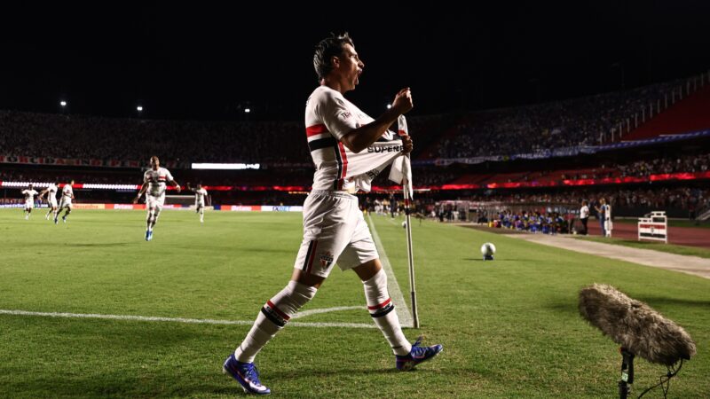 Cartola 2026: Ferreira faz hat-trick na goleada do São Paulo e é o melhor da rodada #10