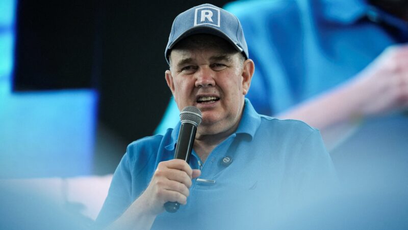 Candidato ultraconservador oferece recompensa de R$ 29 mil por provas de fraude eleitoral no Peru