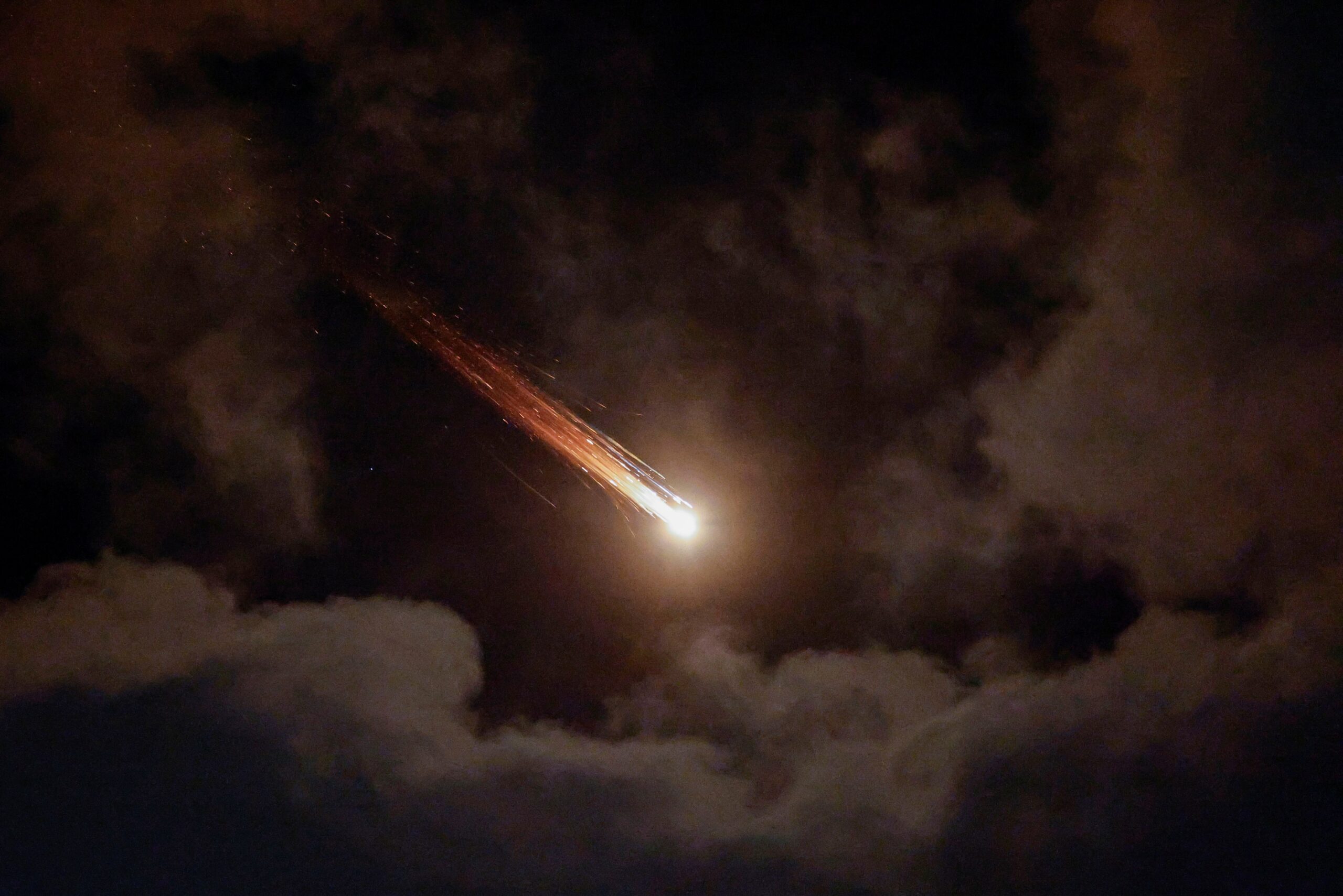 Da ameaça de destruir a civilização no Irã ao cessar-fogo: as 10 horas em que Trump pôs o mundo em suspense