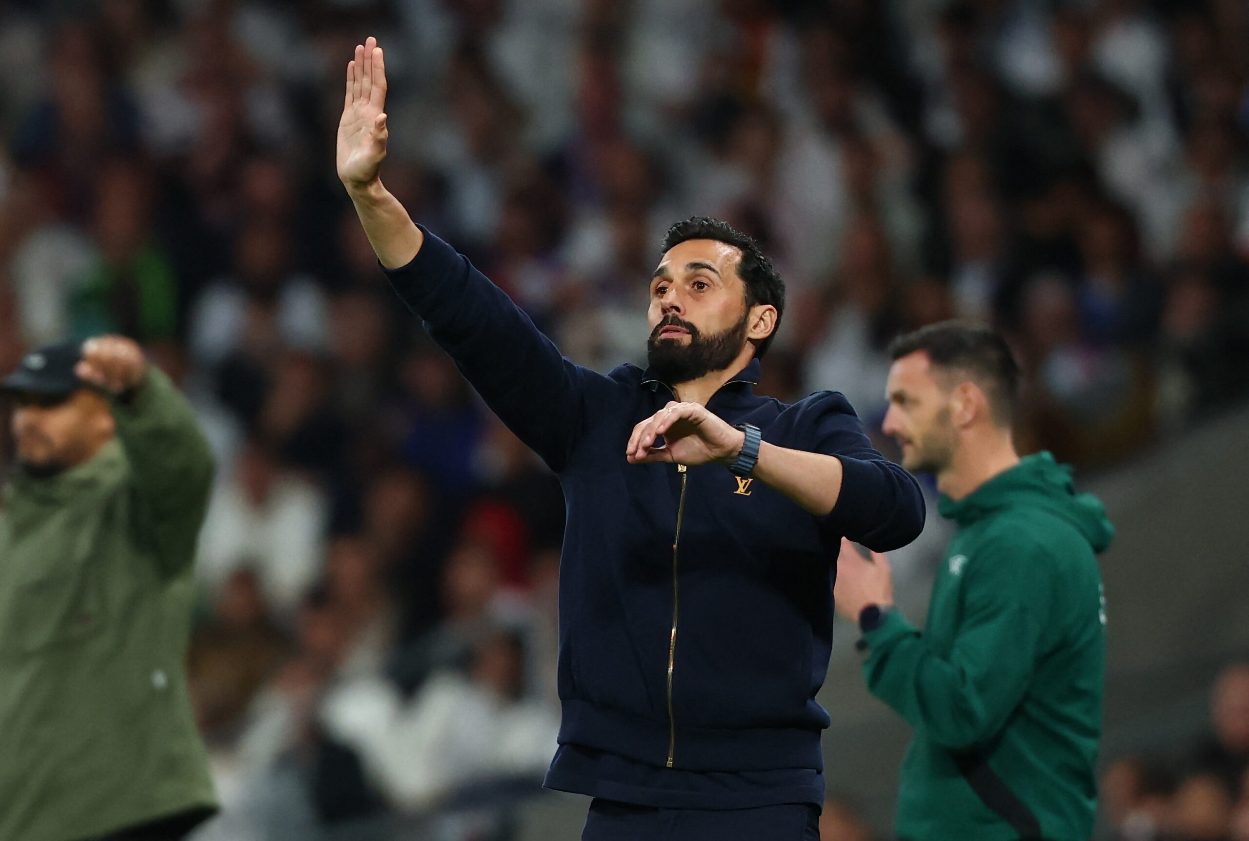 Com menos jogos, Arbeloa iguala número de derrotas de Xabi Alonso como técnico do Real Madrid