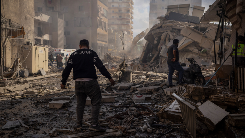 VÍDEO mostra onda de ataques de Israel ao Líbano; nº de mortos passa de 100, e mais de 700 ficaram feridos