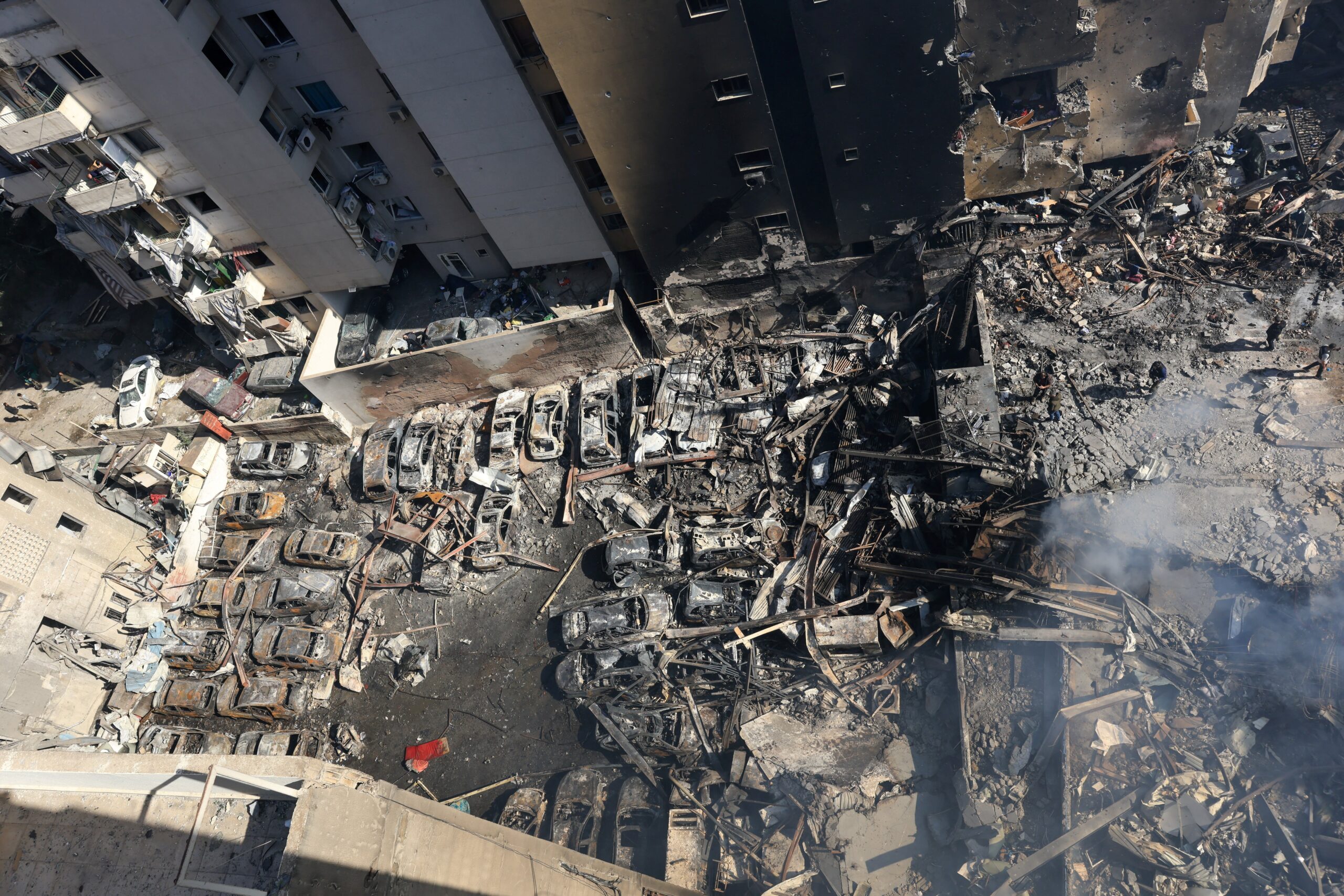 160 mísseis em 10 minutos e 250 mortos: imagens mostram destruição após ataque ‘mais mortal’ de Israel no Líbano