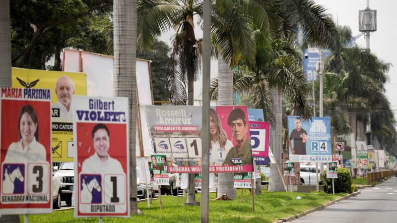 Dois dias após eleição, Peru ainda conta votos para definir quem irá para o 2° turno