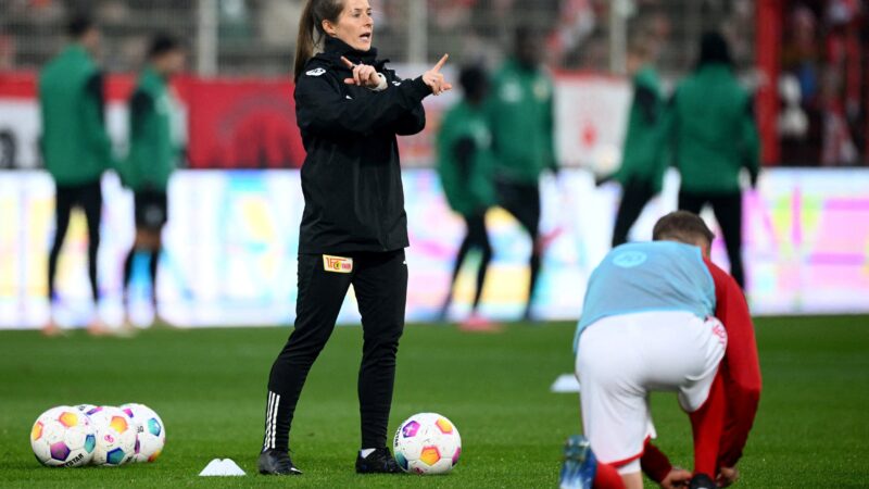 Nova treinadora do Union Berlin masculino destaca pioneirismo do clube: “Capacidade de unir forças”