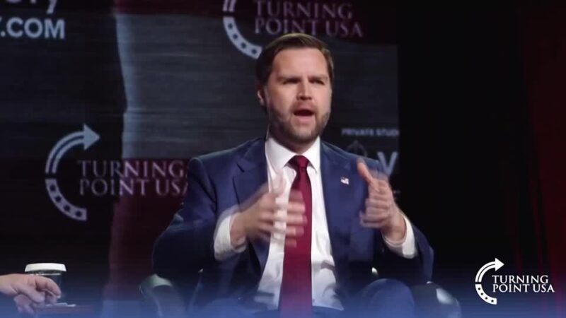 Vice de Trump, J.D. Vance diz que papa Leão XIV  deveria ‘ter cuidado ao falar sobre questões de teologia’