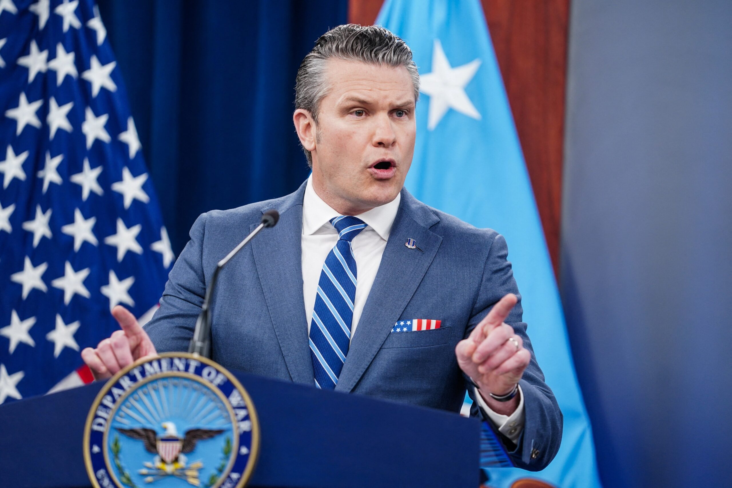 EUA estão ‘prontos para retomar combates se Irã não aceitar acordo’, diz Hegseth