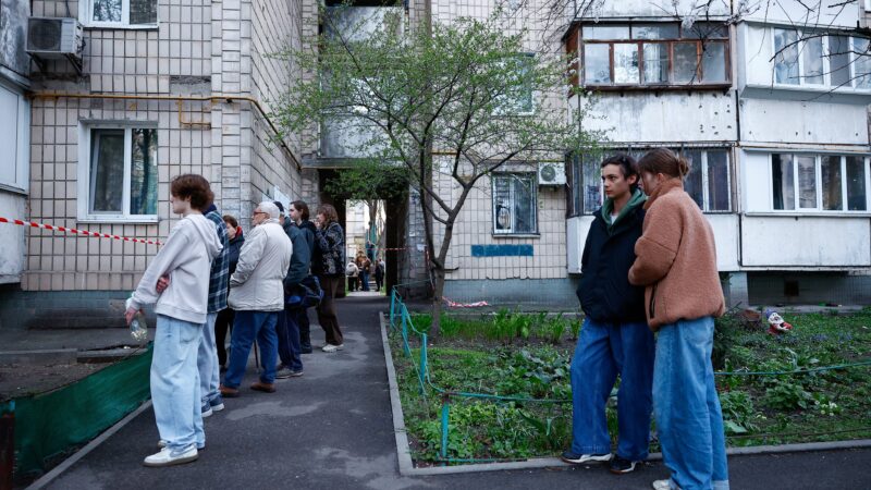 Homem faz reféns em supermercado na Ucrânia; cinco pessoas morreram