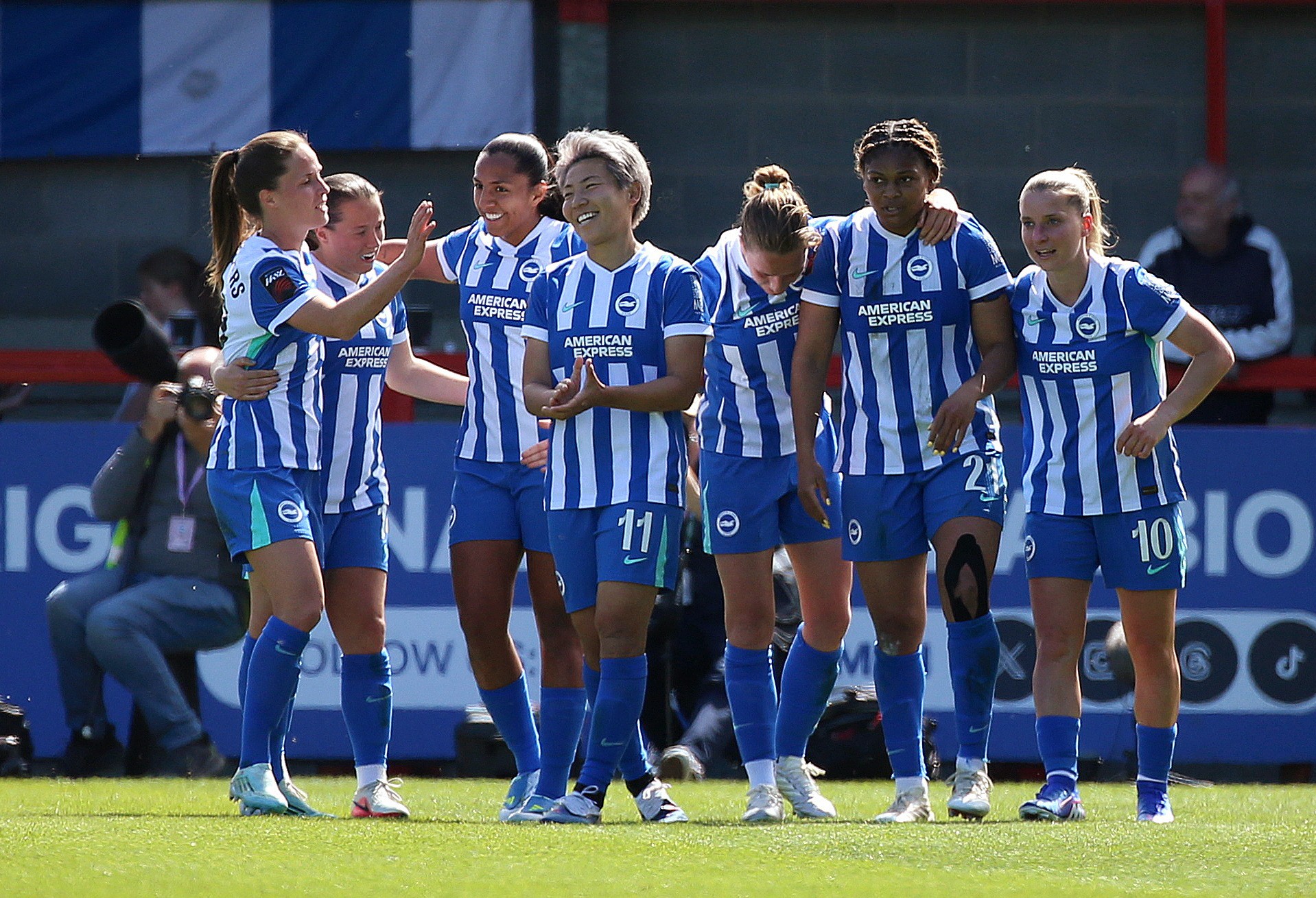 Brighton anuncia construção do primeiro estádio europeu exclusivo para o futebol feminino