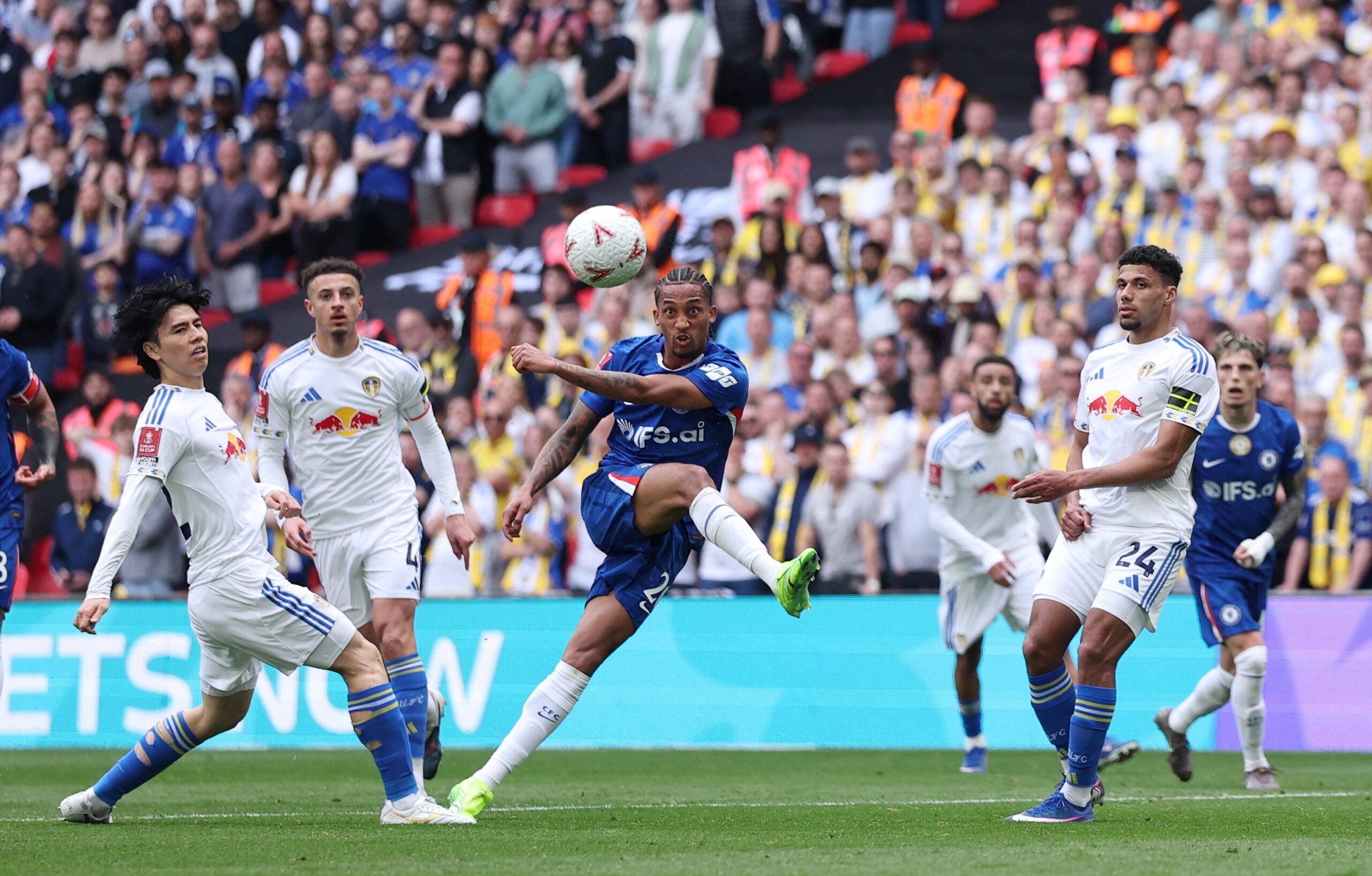 Chelsea dá “jeitinho” para driblar fair play financeiro da Premier League, diz relatório; entenda