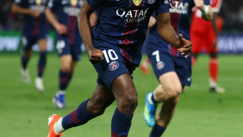 Cartola Campeões: Dembélé se mantém no topo na rodada #15; veja a seleção completa