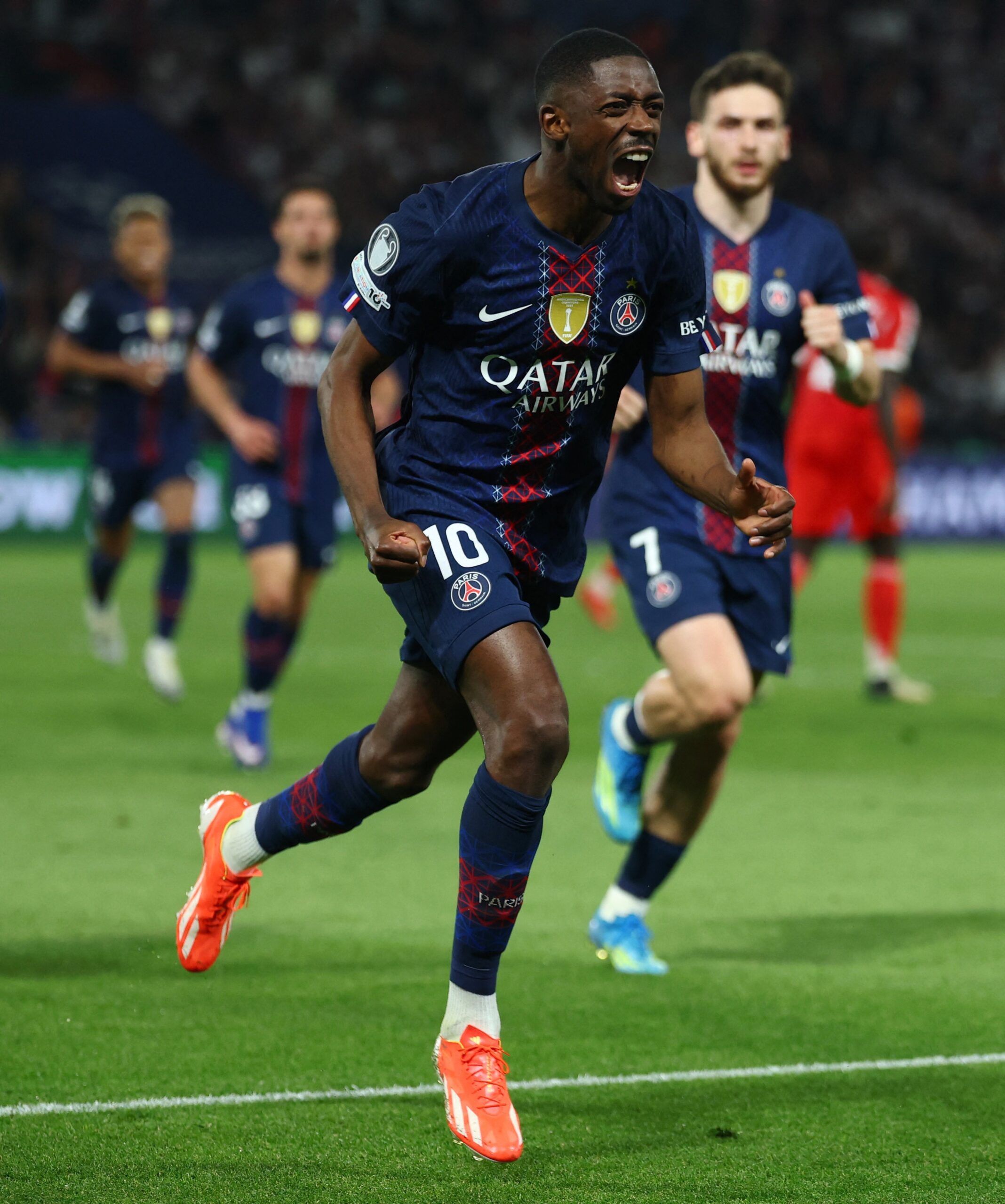 Cartola Campeões: Dembélé se mantém no topo na rodada #15; veja a seleção completa