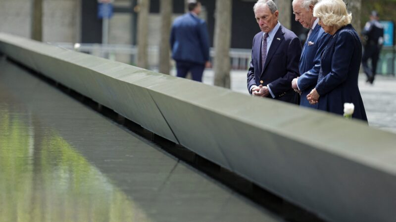 FOTOS: rei Charles III visita Memorial do 11 de Setembro e fala em ‘solidariedade’ com os EUA