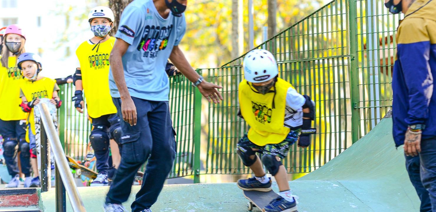 Santos abre inscrições para aulas gratuitas de skate em três pontos da cidade; veja como participar