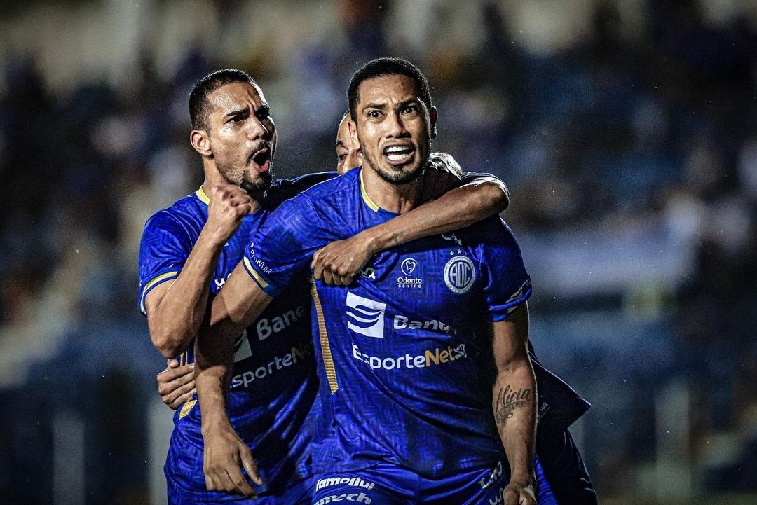 Confrontos entre Brusque e Confiança têm Hernane Brocador destaque, demissão e muitos gols