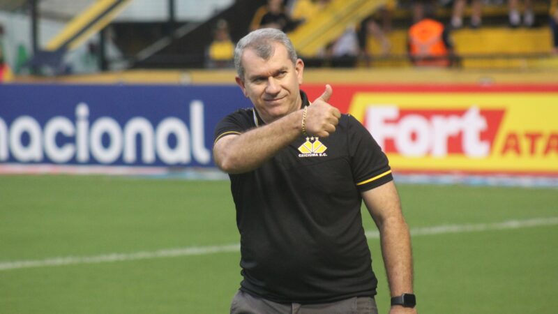 Tencati reencontra Criciúma e quer repetir legado vencedor no Botafogo-SP