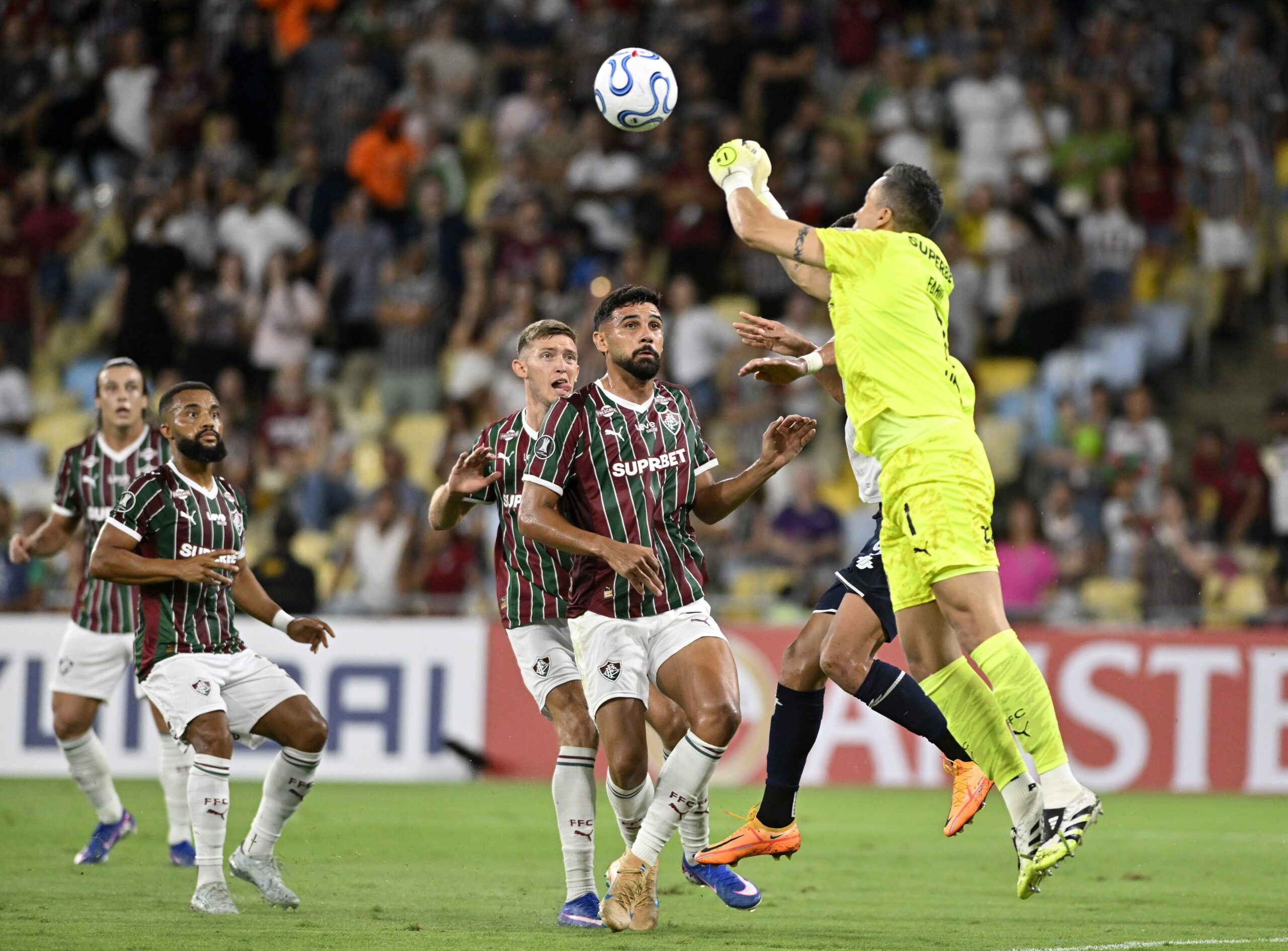Jogadores do Fluminense minimizam derrota, mas alertam sobre erros na Libertadores: “Não temos mais margem”