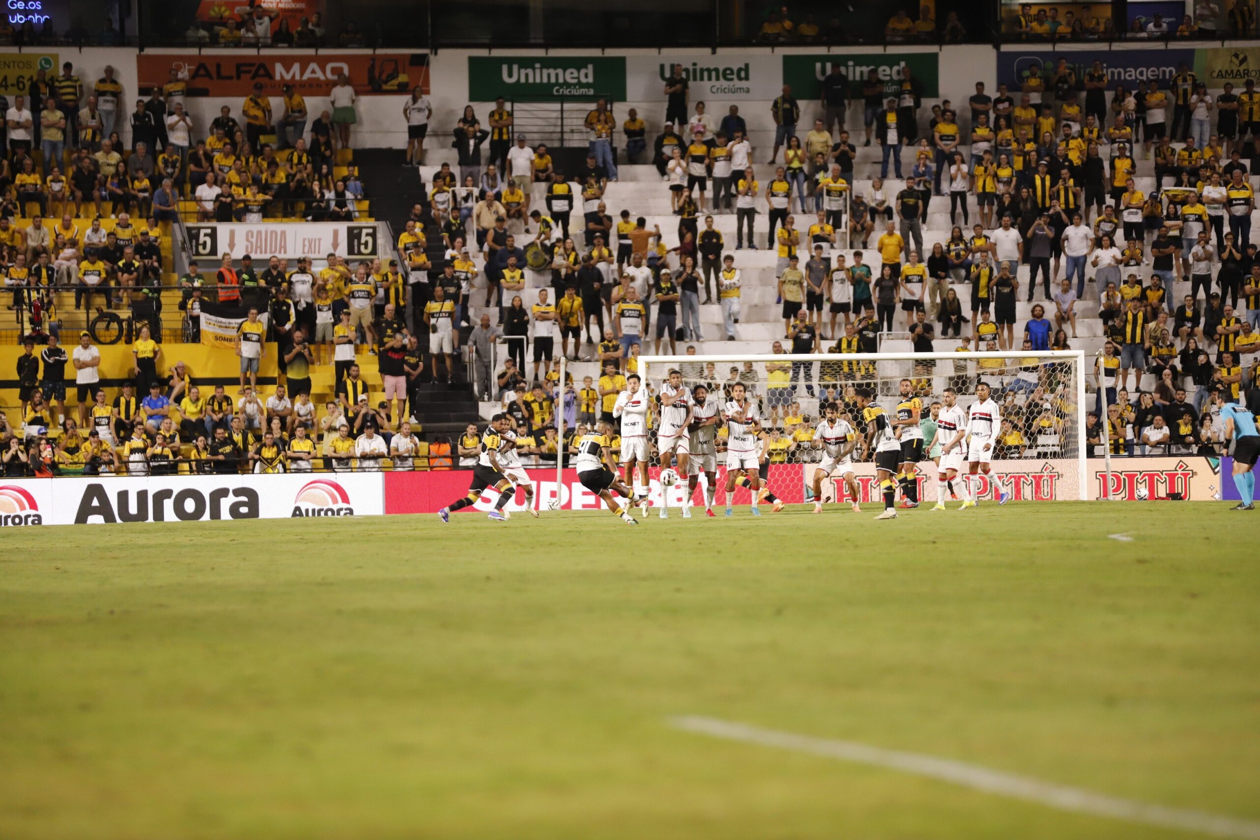 Após golaço na Série B, Otero admite que havia errado todas as cobranças no treino