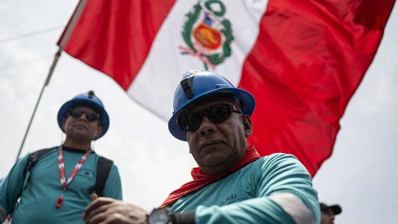 Eleições no Peru: como crises políticas levaram país a ter uma ‘economia zumbi’