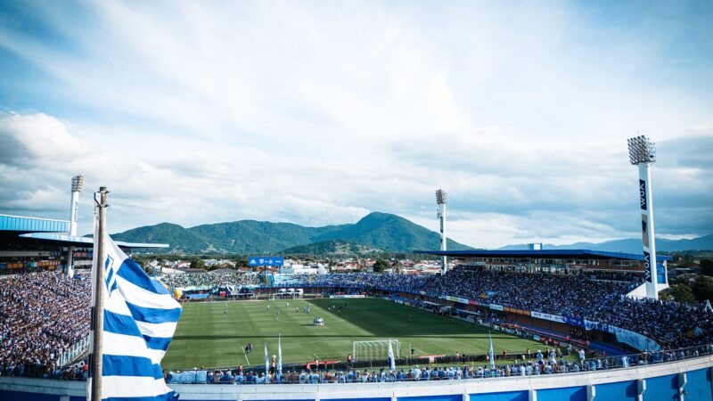 Avaí rebate pedido de falência da PGE-SC e prova regularidade fiscal com o Estado