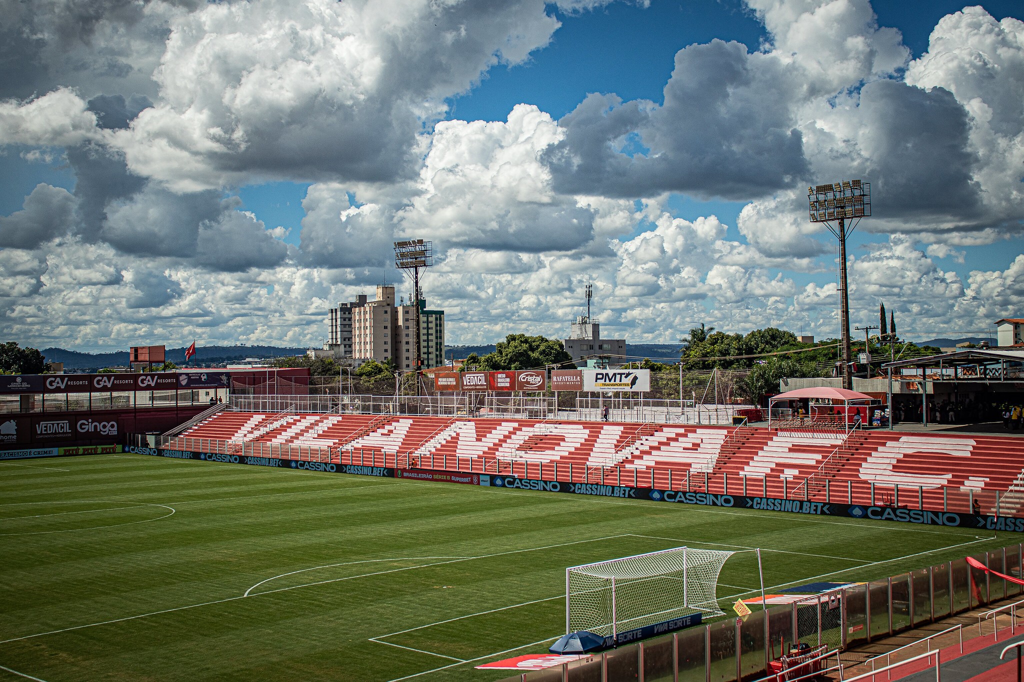 Vila Nova x Atlético-GO: onde assistir ao vivo, horário e escalações