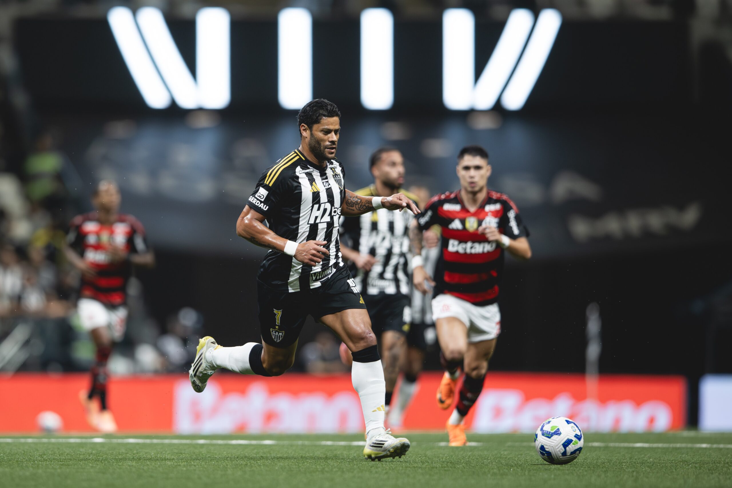 Decisão, provocação de Menin e título adiado: Atlético-MG e Flamengo se reencontram na Arena MRV