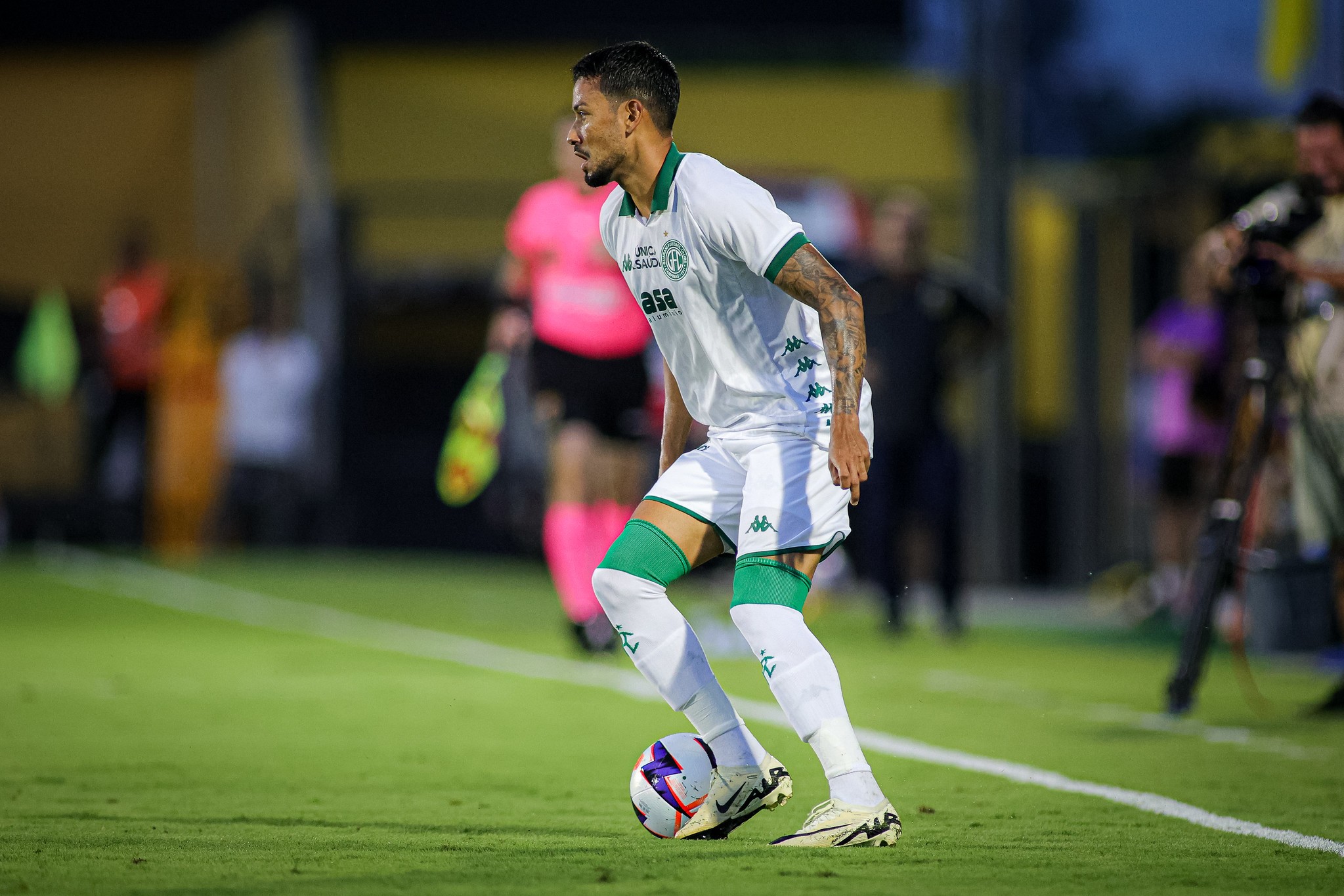 Lucca completa dois meses sem marcar em meio a cobranças no ataque do Guarani
