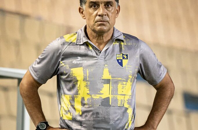 Campeão maranhense, Wallace Lemos deixa o IAPE após início ruim na Série D