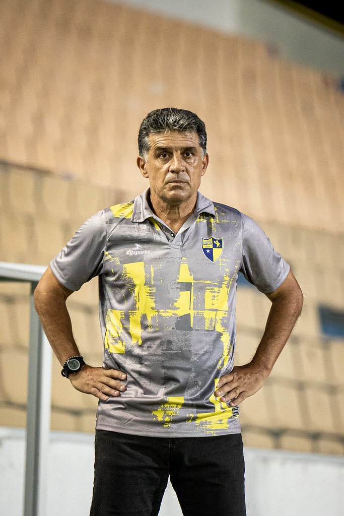 Campeão maranhense, Wallace Lemos deixa o IAPE após início ruim na Série D