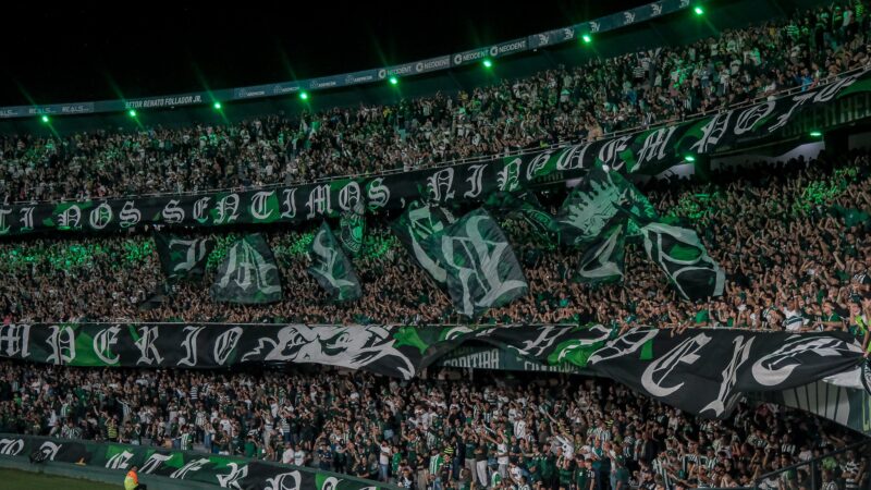 A trilha sonora da arquibancada: elenco do Coritiba revela músicas que impulsionam o time no Couto