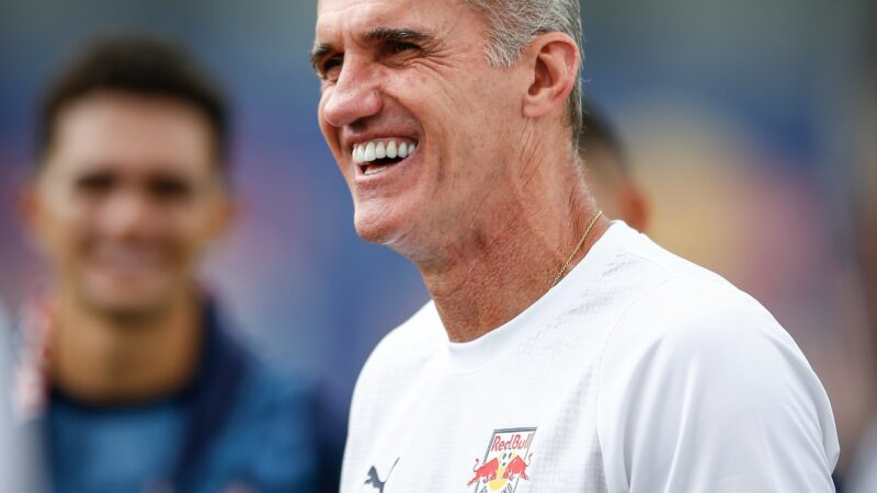 Mancini mira virada de chave em jogo contra Flamengo e revela sonhos à frente do Bragantino