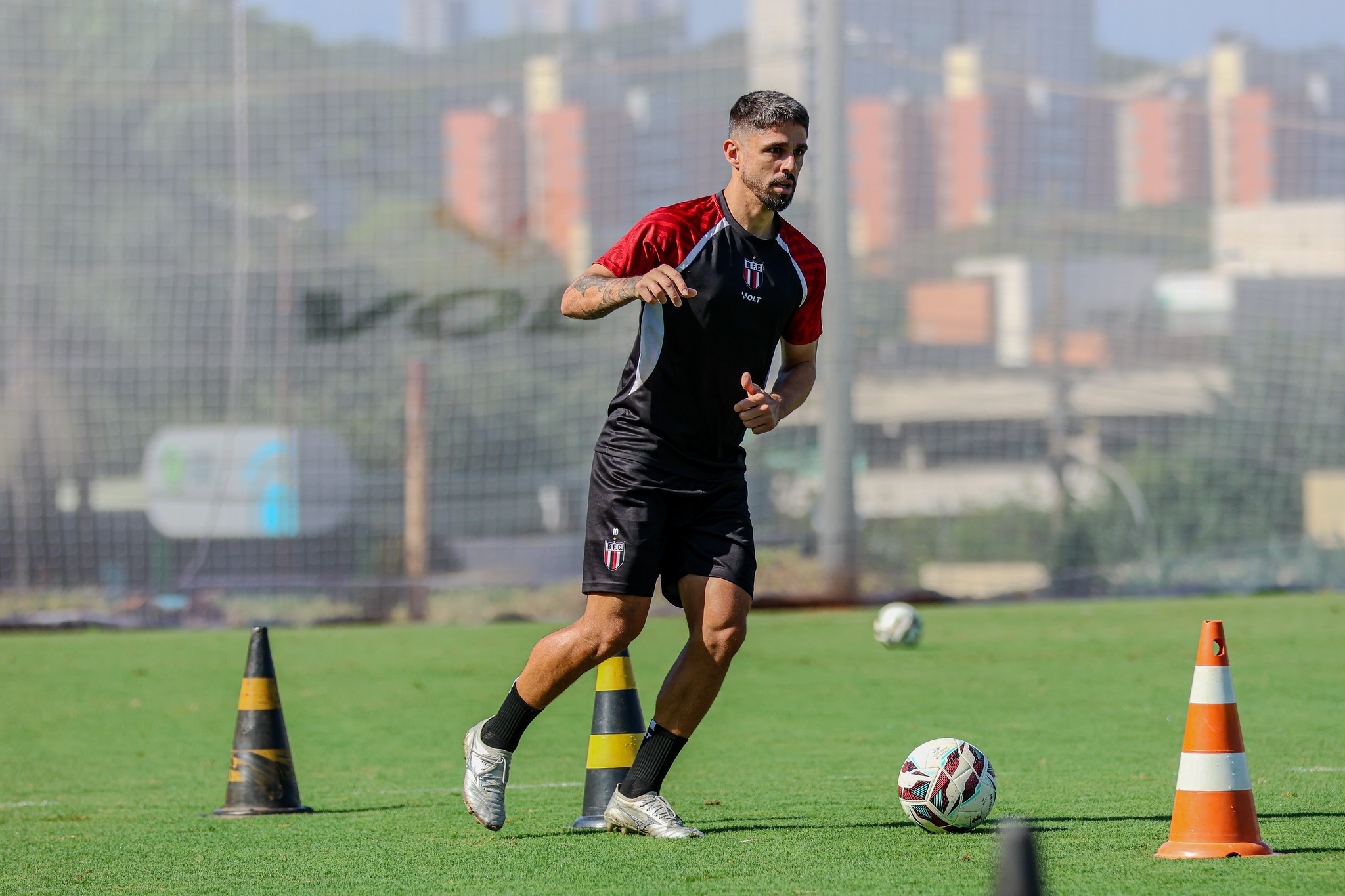 Botafogo-SP se reapresenta e dupla titular será avaliada