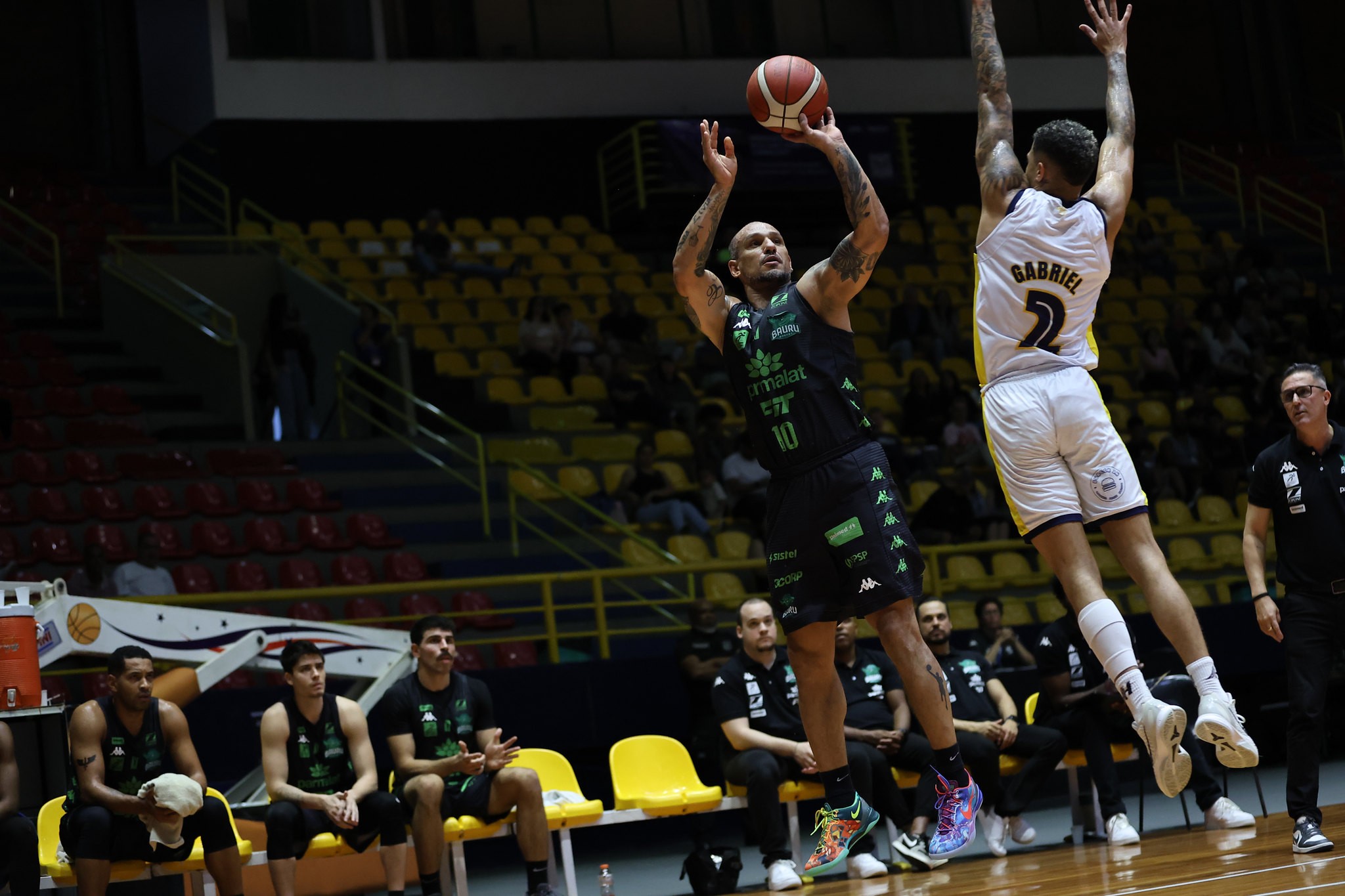 Bauru Basket recebe Franca em clássico decisivo por mando nos playoffs do NBB