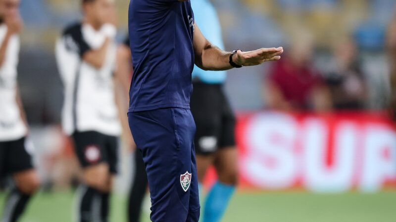 Elenco encorpado do Fluminense cria “dor de cabeça boa” para Zubeldía em vários setores